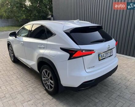 Белый Лексус НХ, объемом двигателя 2 л и пробегом 128 тыс. км за 22500 $, фото 2 на Automoto.ua