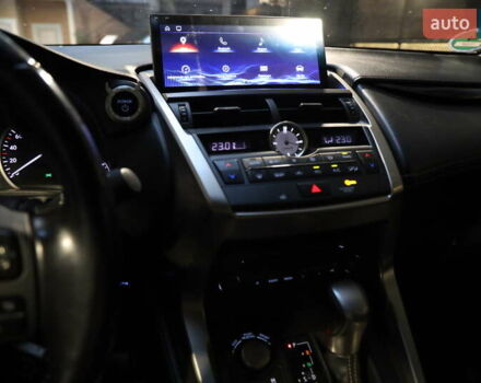 Білий Лексус НХ, об'ємом двигуна 2.49 л та пробігом 213 тис. км за 27900 $, фото 20 на Automoto.ua