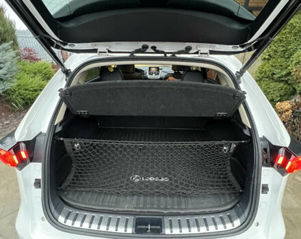 Белый Лексус НХ, объемом двигателя 2.49 л и пробегом 135 тыс. км за 29700 $, фото 8 на Automoto.ua