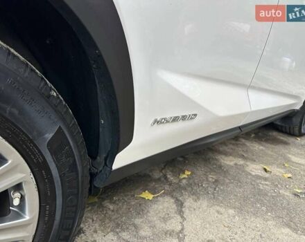 Белый Лексус НХ, объемом двигателя 2.49 л и пробегом 108 тыс. км за 24300 $, фото 7 на Automoto.ua