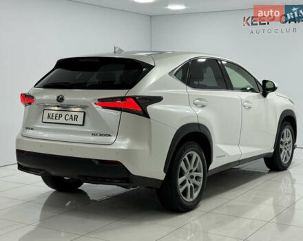 Білий Лексус НХ, об'ємом двигуна 2.49 л та пробігом 129 тис. км за 21900 $, фото 9 на Automoto.ua