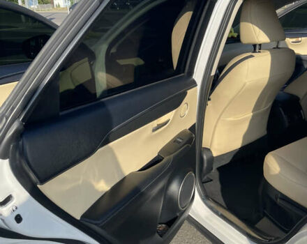 Білий Лексус НХ, об'ємом двигуна 2 л та пробігом 160 тис. км за 24999 $, фото 7 на Automoto.ua