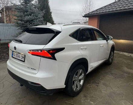 Белый Лексус НХ, объемом двигателя 2.49 л и пробегом 135 тыс. км за 29700 $, фото 4 на Automoto.ua