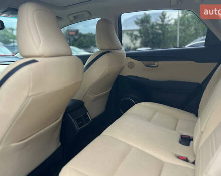 Белый Лексус НХ, объемом двигателя 2.5 л и пробегом 120 тыс. км за 28900 $, фото 17 на Automoto.ua