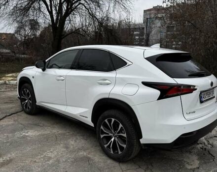 Білий Лексус НХ, об'ємом двигуна 2.49 л та пробігом 105 тис. км за 29999 $, фото 4 на Automoto.ua