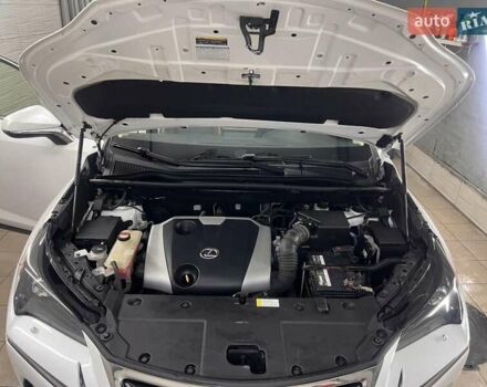 Лексус НХ 2016 у Києві на Automoto.ua Білий Лексус НХ, об'ємом двигуна 2 л та пробігом 128 тис. км за 24000 $, фото 18 на Automoto.ua