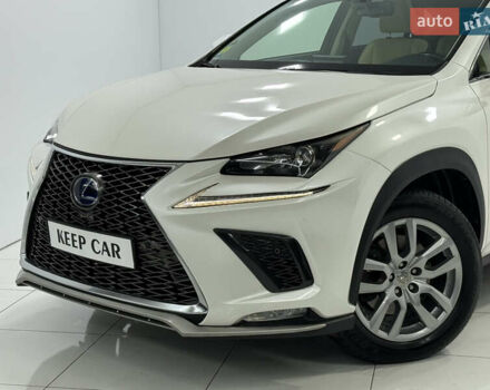 Білий Лексус НХ, об'ємом двигуна 2.49 л та пробігом 129 тис. км за 21900 $, фото 2 на Automoto.ua