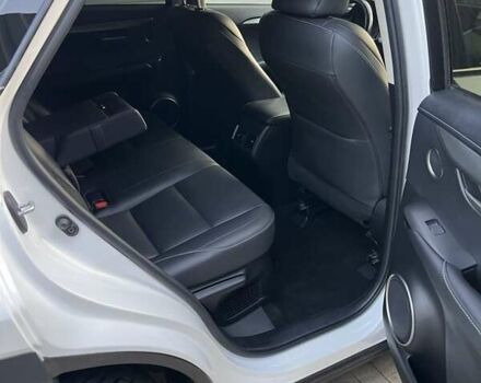 Белый Лексус НХ, объемом двигателя 2 л и пробегом 128 тыс. км за 22500 $, фото 15 на Automoto.ua