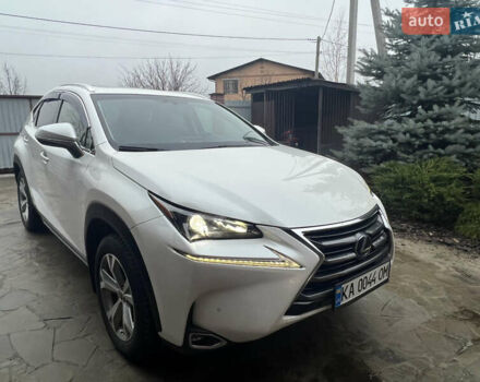 Белый Лексус НХ, объемом двигателя 2.49 л и пробегом 135 тыс. км за 29700 $, фото 1 на Automoto.ua