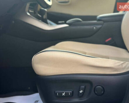 Белый Лексус НХ, объемом двигателя 2 л и пробегом 119 тыс. км за 21500 $, фото 7 на Automoto.ua