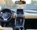 Белый Лексус НХ, объемом двигателя 2 л и пробегом 129 тыс. км за 24700 $, фото 4 на Automoto.ua