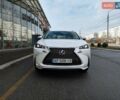 Белый Лексус НХ, объемом двигателя 2 л и пробегом 200 тыс. км за 18000 $, фото 2 на Automoto.ua