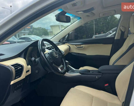 Белый Лексус НХ, объемом двигателя 2.5 л и пробегом 120 тыс. км за 28900 $, фото 8 на Automoto.ua