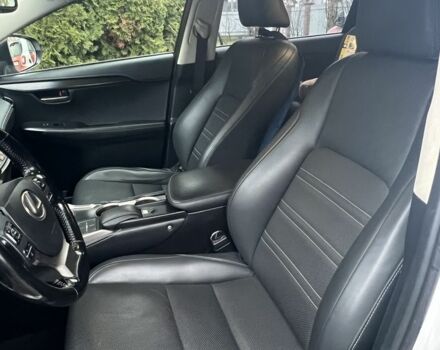 Белый Лексус НХ, объемом двигателя 2.5 л и пробегом 135 тыс. км за 29700 $, фото 7 на Automoto.ua