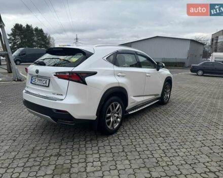 Белый Лексус НХ, объемом двигателя 2.49 л и пробегом 130 тыс. км за 30500 $, фото 2 на Automoto.ua