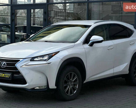 Белый Лексус НХ, объемом двигателя 2 л и пробегом 119 тыс. км за 21500 $, фото 2 на Automoto.ua