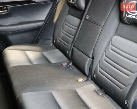 Білий Лексус НХ, об'ємом двигуна 2.49 л та пробігом 213 тис. км за 27900 $, фото 26 на Automoto.ua