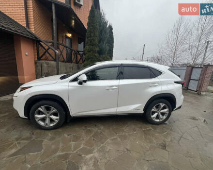 Белый Лексус НХ, объемом двигателя 2.49 л и пробегом 135 тыс. км за 29700 $, фото 3 на Automoto.ua