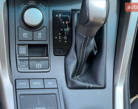 Белый Лексус НХ, объемом двигателя 2.5 л и пробегом 120 тыс. км за 28900 $, фото 13 на Automoto.ua