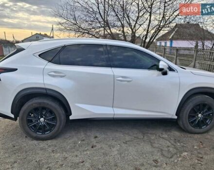 Білий Лексус НХ, об'ємом двигуна 2 л та пробігом 82 тис. км за 27300 $, фото 4 на Automoto.ua