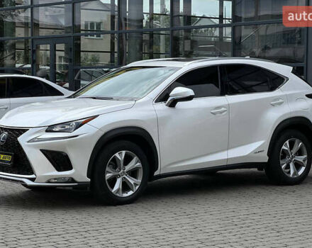 Белый Лексус НХ, объемом двигателя 2.5 л и пробегом 120 тыс. км за 28900 $, фото 5 на Automoto.ua