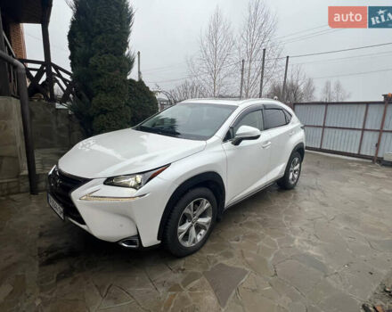 Белый Лексус НХ, объемом двигателя 2.49 л и пробегом 135 тыс. км за 29700 $, фото 2 на Automoto.ua