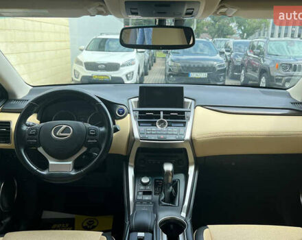 Белый Лексус НХ, объемом двигателя 2.5 л и пробегом 120 тыс. км за 28900 $, фото 15 на Automoto.ua