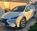 Белый Лексус НХ, объемом двигателя 2.5 л и пробегом 135 тыс. км за 28000 $, фото 1 на Automoto.ua