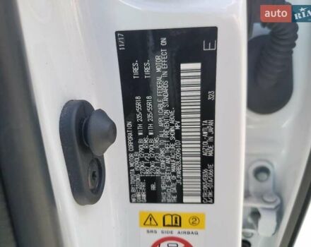 Білий Лексус НХ, об'ємом двигуна 2 л та пробігом 120 тис. км за 7400 $, фото 12 на Automoto.ua