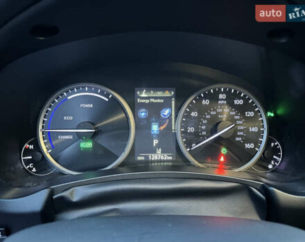 Білий Лексус НХ, об'ємом двигуна 2.49 л та пробігом 128 тис. км за 32000 $, фото 10 на Automoto.ua