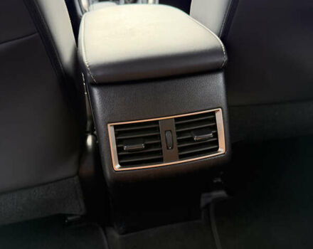 Белый Лексус НХ, объемом двигателя 2 л и пробегом 98 тыс. км за 27500 $, фото 9 на Automoto.ua