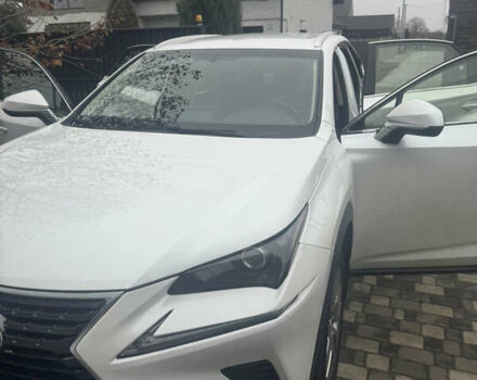 Белый Лексус НХ, объемом двигателя 1.99 л и пробегом 225 тыс. км за 27000 $, фото 4 на Automoto.ua