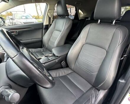 Білий Лексус НХ, об'ємом двигуна 2 л та пробігом 126 тис. км за 21500 $, фото 17 на Automoto.ua