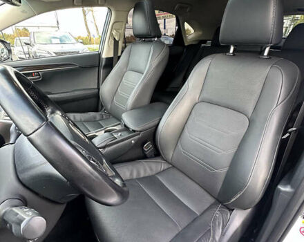 Білий Лексус НХ, об'ємом двигуна 2 л та пробігом 126 тис. км за 24500 $, фото 18 на Automoto.ua