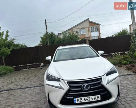 Белый Лексус НХ, объемом двигателя 2 л и пробегом 105 тыс. км за 21900 $, фото 21 на Automoto.ua
