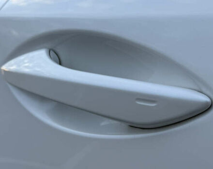 Білий Лексус НХ, об'ємом двигуна 2 л та пробігом 90 тис. км за 25500 $, фото 15 на Automoto.ua