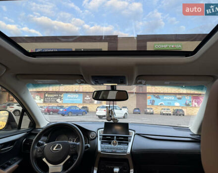 Білий Лексус НХ, об'ємом двигуна 2 л та пробігом 90 тис. км за 25500 $, фото 12 на Automoto.ua