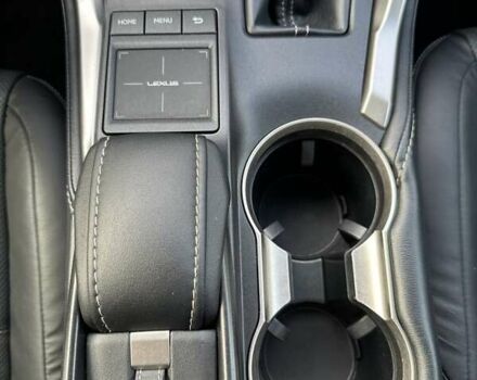 Білий Лексус НХ, об'ємом двигуна 2 л та пробігом 126 тис. км за 24500 $, фото 36 на Automoto.ua