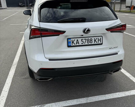 Белый Лексус НХ, объемом двигателя 2 л и пробегом 98 тыс. км за 27500 $, фото 17 на Automoto.ua