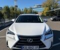 Белый Лексус НХ, объемом двигателя 2 л и пробегом 107 тыс. км за 20000 $, фото 2 на Automoto.ua