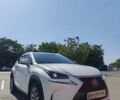 Белый Лексус НХ, объемом двигателя 2 л и пробегом 53 тыс. км за 26000 $, фото 1 на Automoto.ua
