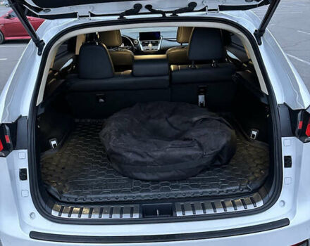 Білий Лексус НХ, об'ємом двигуна 2.49 л та пробігом 128 тис. км за 32000 $, фото 12 на Automoto.ua