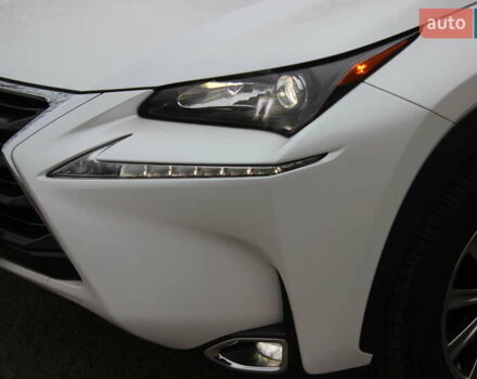 Белый Лексус НХ, объемом двигателя 2 л и пробегом 58 тыс. км за 25999 $, фото 12 на Automoto.ua