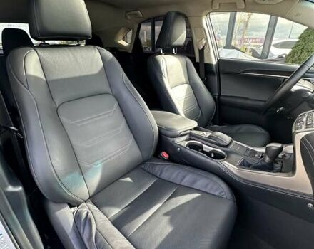 Білий Лексус НХ, об'ємом двигуна 2 л та пробігом 126 тис. км за 24500 $, фото 32 на Automoto.ua