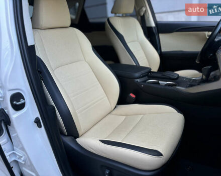 Белый Лексус НХ, объемом двигателя 2 л и пробегом 199 тыс. км за 21500 $, фото 29 на Automoto.ua