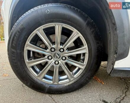 Белый Лексус НХ, объемом двигателя 2 л и пробегом 233 тыс. км за 22000 $, фото 18 на Automoto.ua