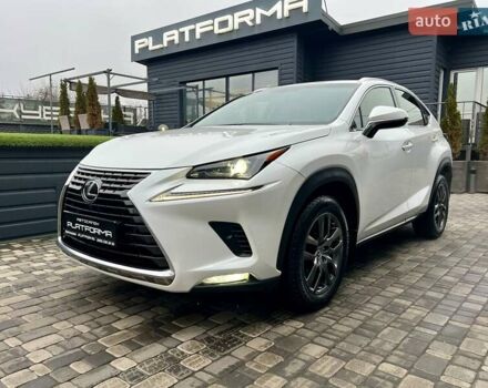 Белый Лексус НХ, объемом двигателя 1.99 л и пробегом 63 тыс. км за 30900 $, фото 3 на Automoto.ua