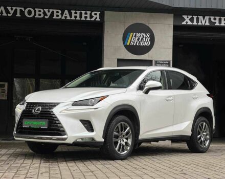 Білий Лексус НХ, об'ємом двигуна 2 л та пробігом 67 тис. км за 28900 $, фото 1 на Automoto.ua