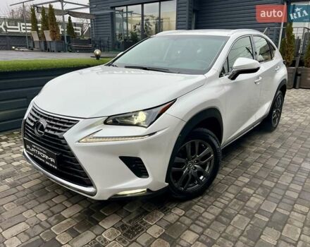 Белый Лексус НХ, объемом двигателя 1.99 л и пробегом 63 тыс. км за 30900 $, фото 5 на Automoto.ua