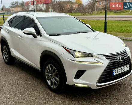 Білий Лексус НХ, об'ємом двигуна 1.99 л та пробігом 186 тис. км за 28300 $, фото 1 на Automoto.ua